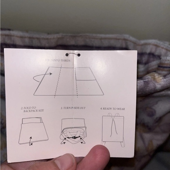 Victoria's Secret Floral Purple 2in1 Convertible TOWEL BACKPACK Bag Tote NWT - Picture 6 of 8